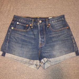 Levi high waisted, button up fly jean shorts